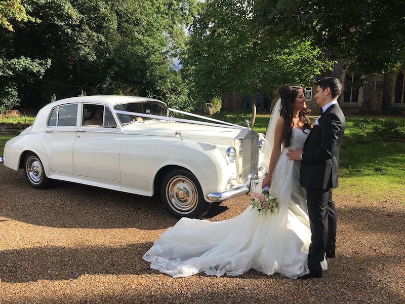 Logo of Elegance Wedding Cars - Wedding Car Hire London